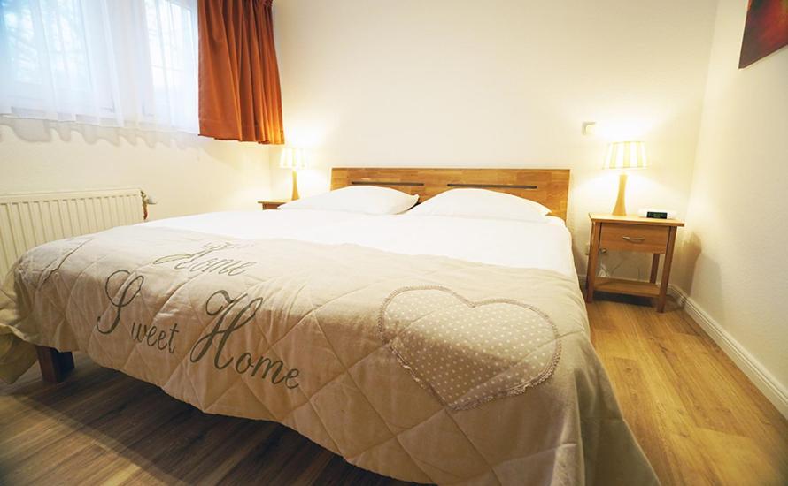 Hotel Waldhalle Мелльн Екстер'єр фото