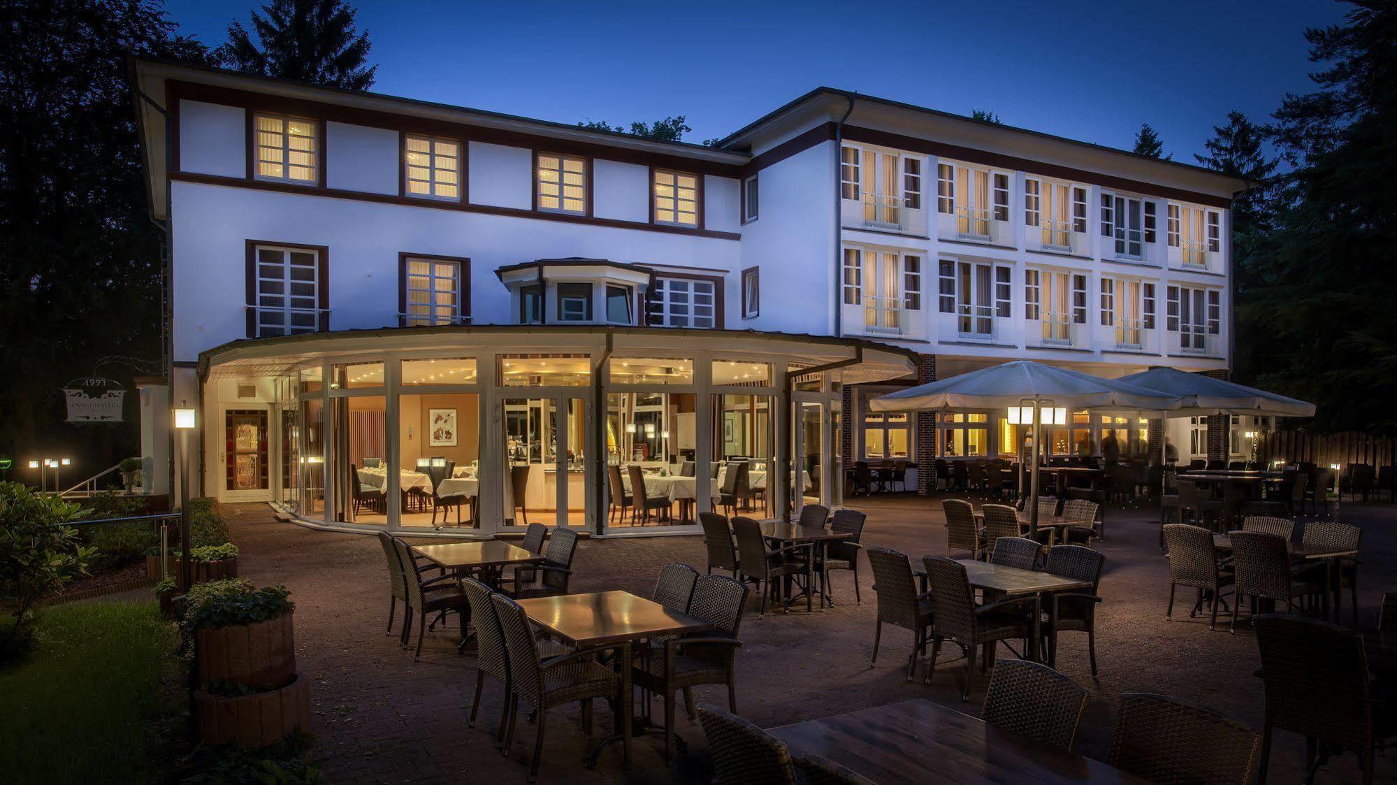 Hotel Waldhalle Мелльн Екстер'єр фото